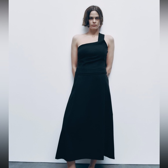 ZARA ASYMMETRIC TOP - Picture 2 of 9